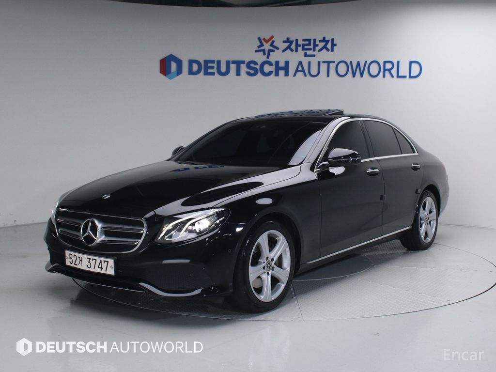 Mercedes-Benz E-Class E200