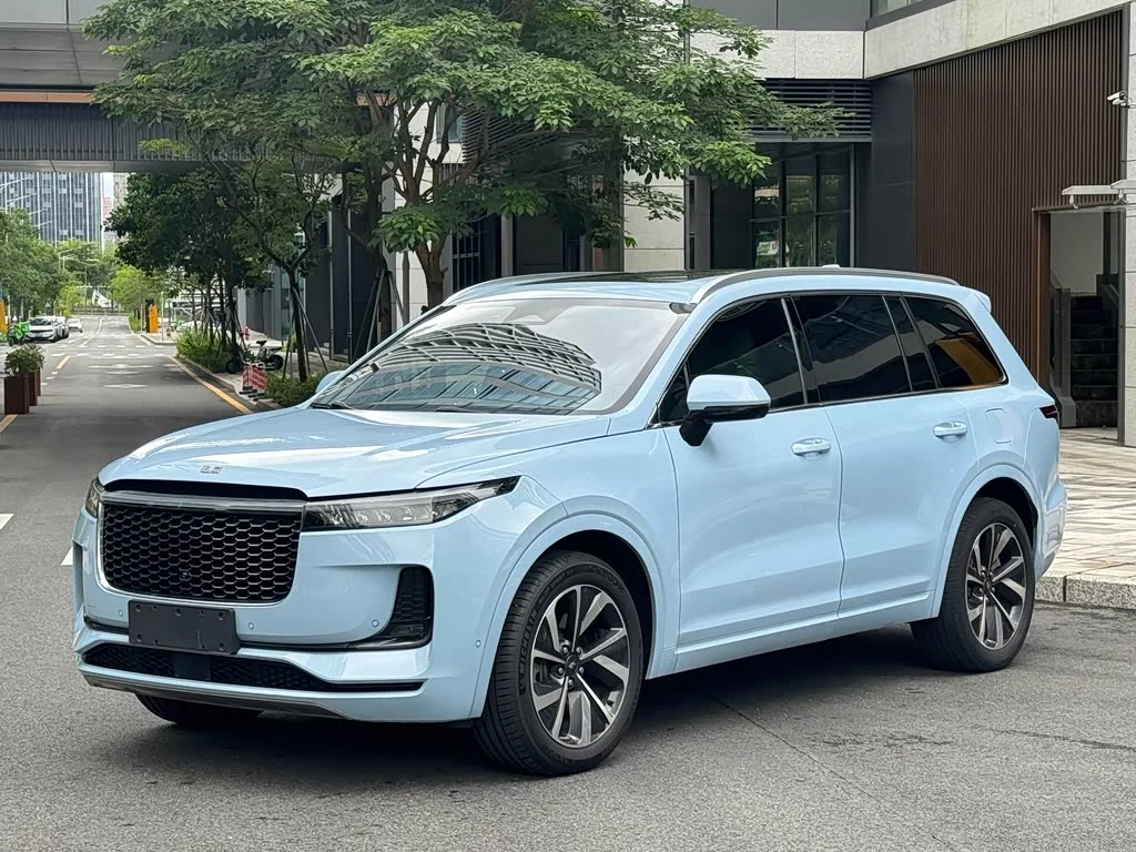 Li Auto ONE 2021 6 мест