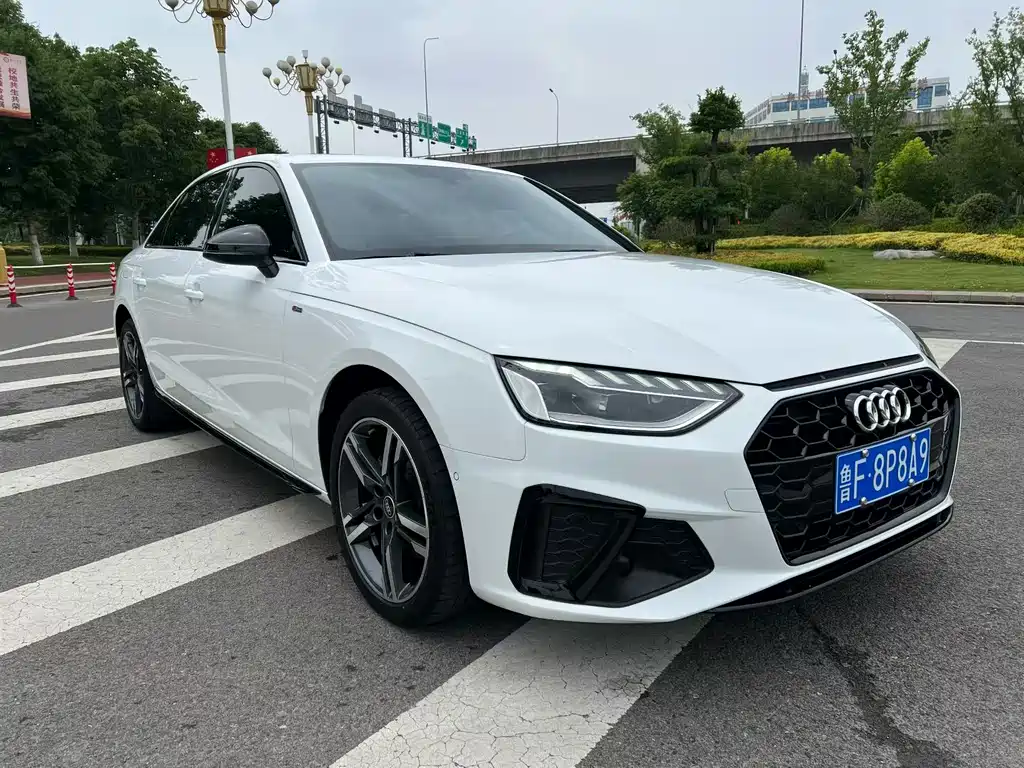 Audi A4L 2022 40 TFSI Luxury — Фотографии автомобиля 3