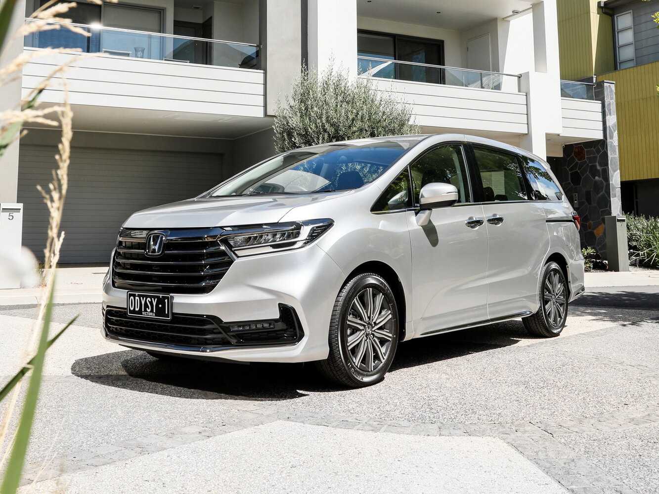 Honda Odyssey 2022 2.0L e:HEV — Фотографии комплектации 1