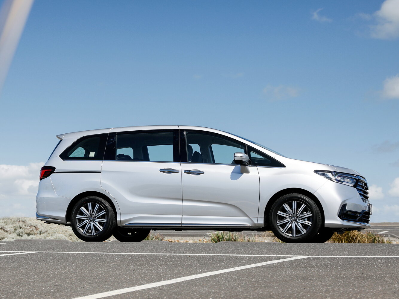 Honda Odyssey 2022 2.0L e:HEV — Фотографии комплектации 3