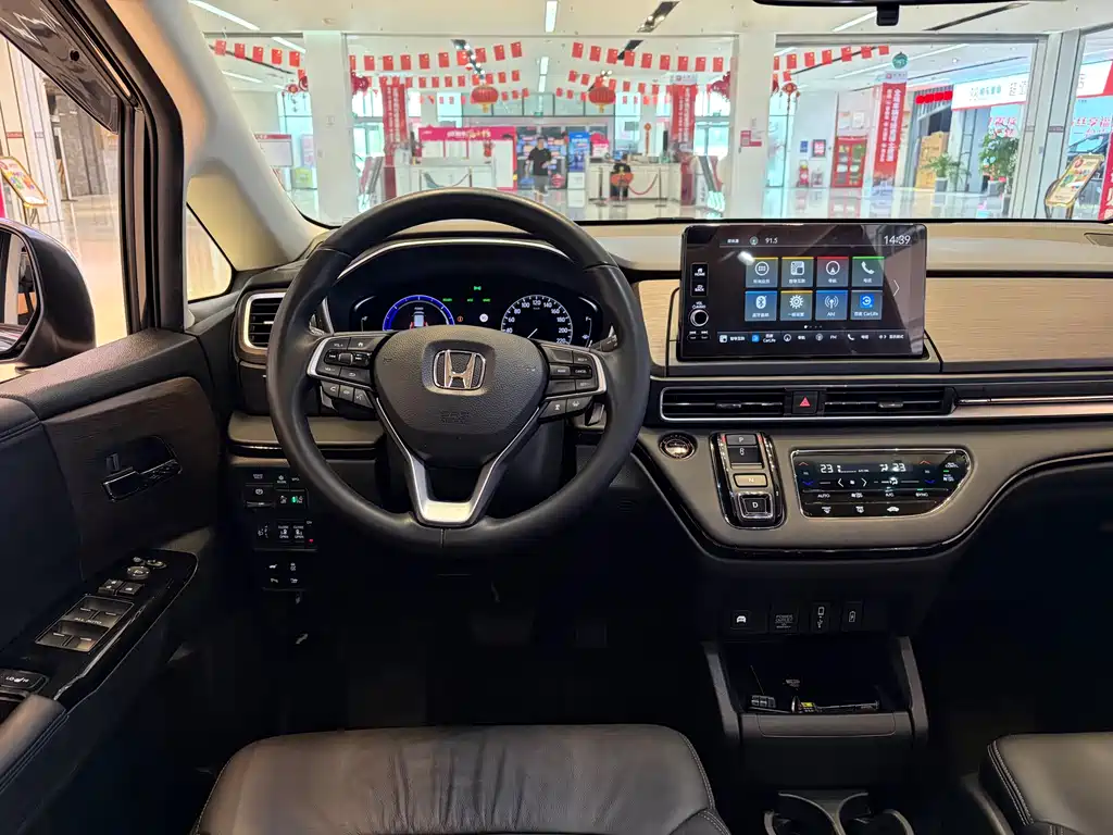 Honda Odyssey 2022 2.0L e:HEV — Фотографии автомобиля 19