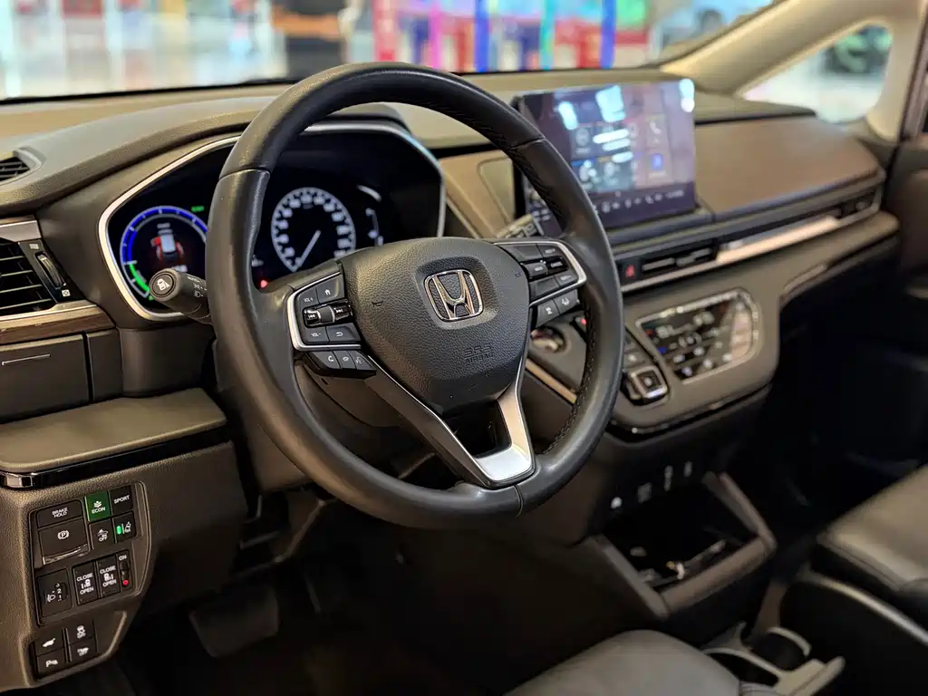 Honda Odyssey 2022 2.0L e:HEV — Фотографии автомобиля 20