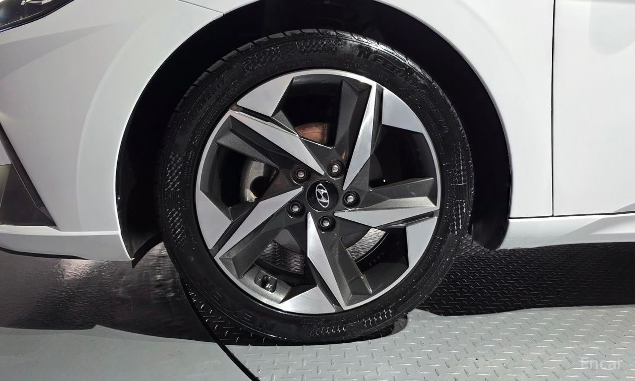 Hyundai Avante Inspiration — Фотографии автомобиля 5