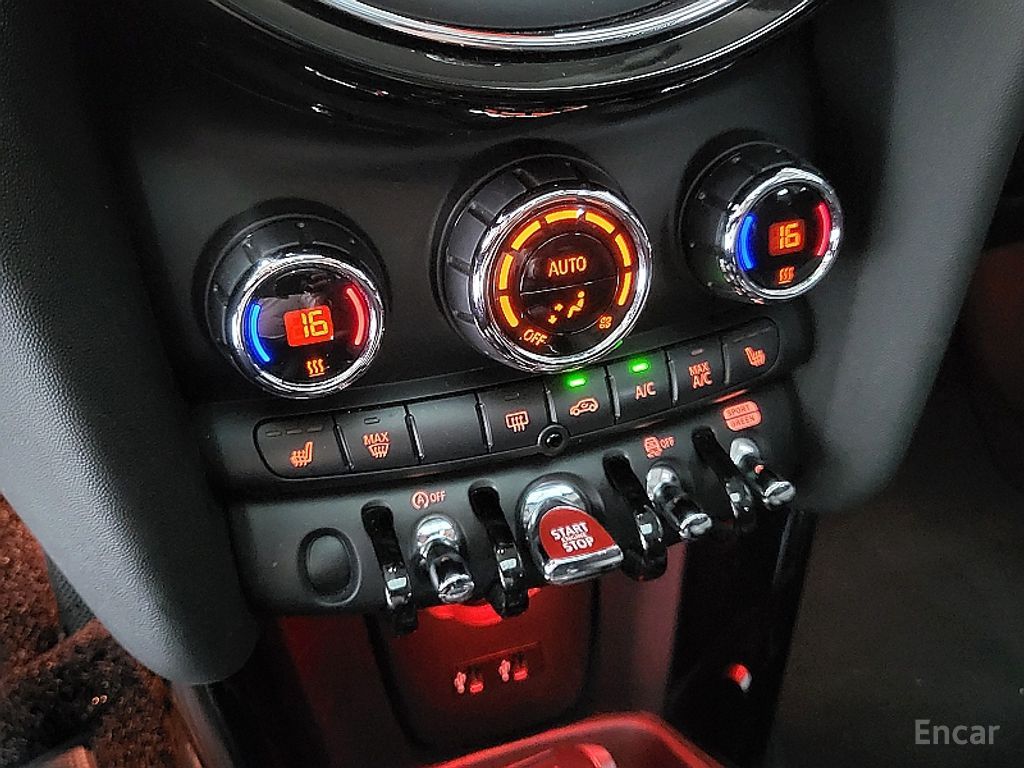 Mini COOPER 5 HIGH — Фотографии автомобиля 12