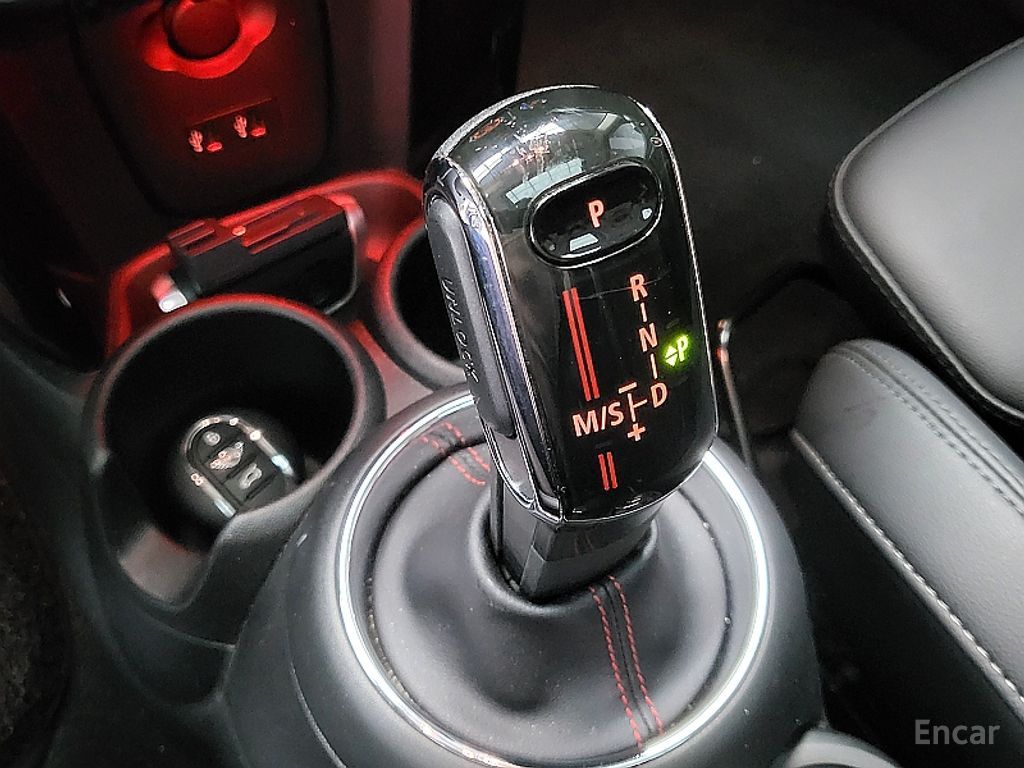 Mini COOPER 5 HIGH — Фотографии автомобиля 8