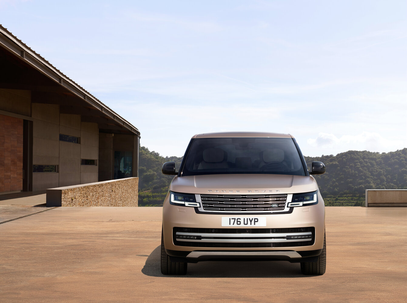 Land Rover Range Rover 2023 3.0 L6 400PS Long Wheelbase — Фотографии комплектации 2