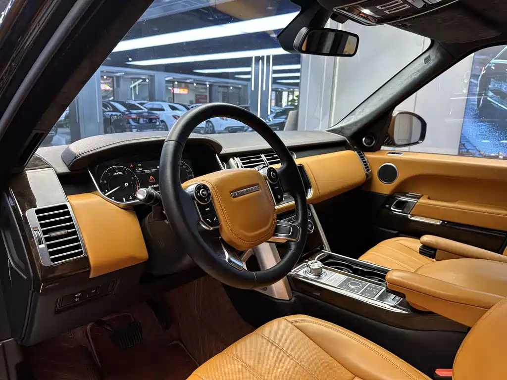 Land Rover Range Rover 2015 3.0T — Фотографии автомобиля 4