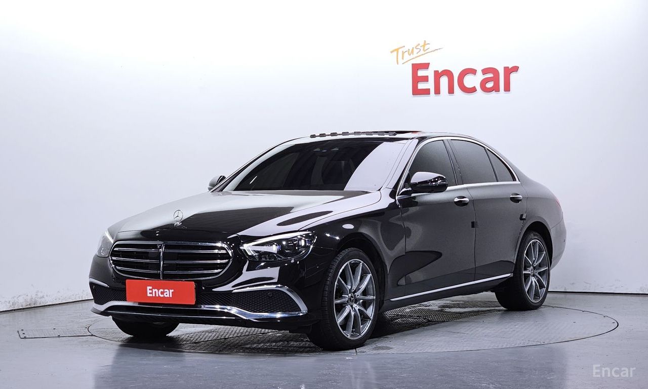 Mercedes-Benz E-Class E300e 4MATIC Exclusive