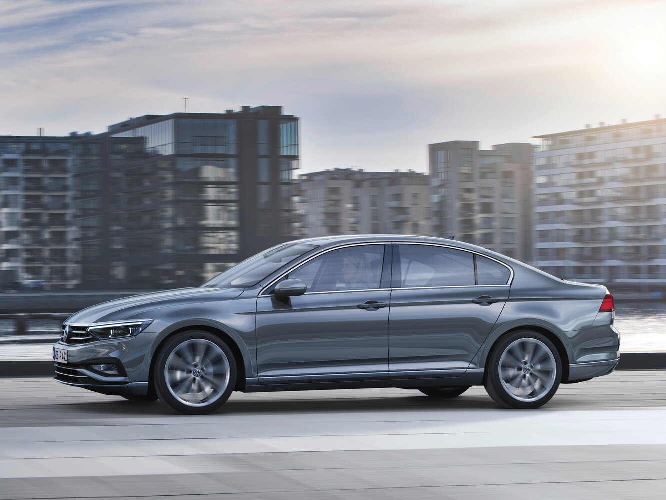 Volkswagen Passat 2023 330TSI Luxury — Фотографии комплектации 3