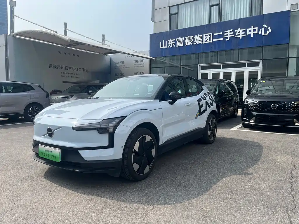 Volvo EX30 2025 Ultra