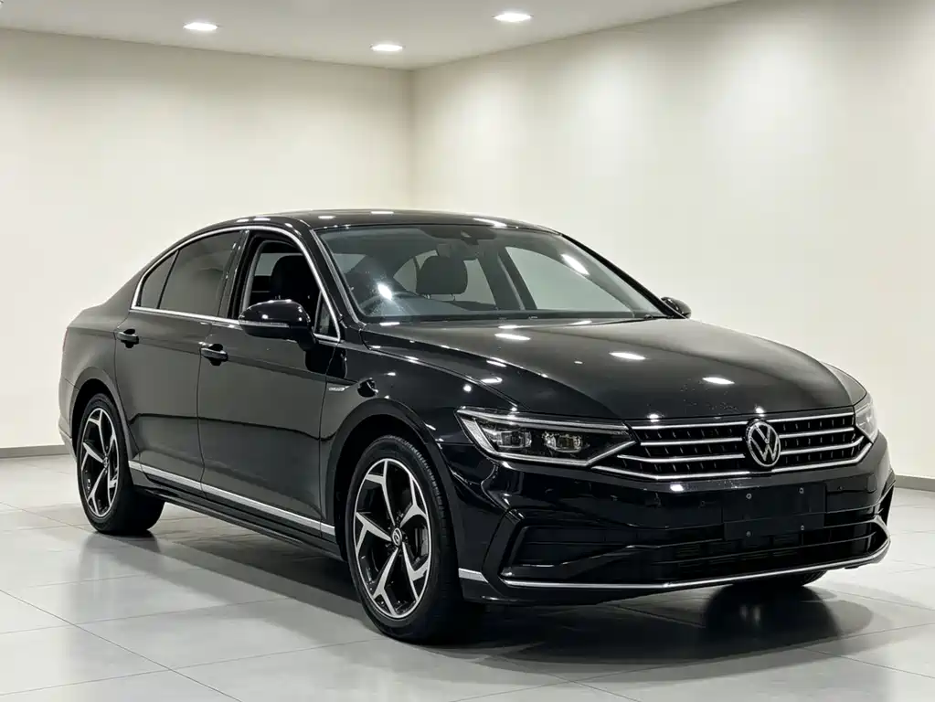 Volkswagen Magotan 2025 Updated 330TSI DSG Luxury