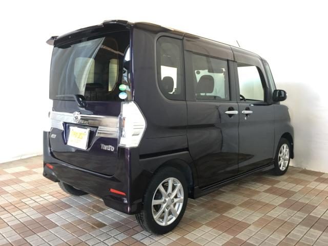 Daihatsu Tanto Custom X SA — Фотографии автомобиля 8