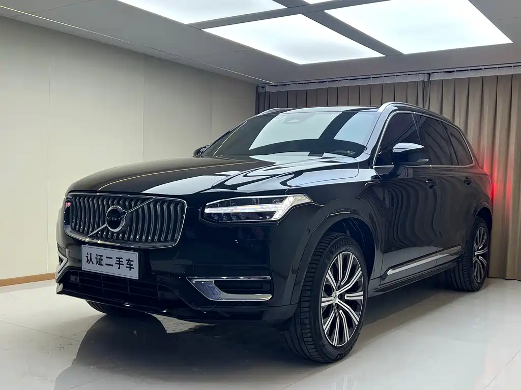 Volvo XC90 2023 B5 Luxury 5 мест