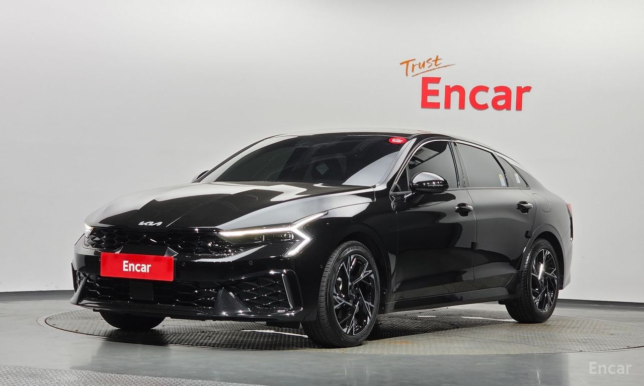 Kia K5 Signature