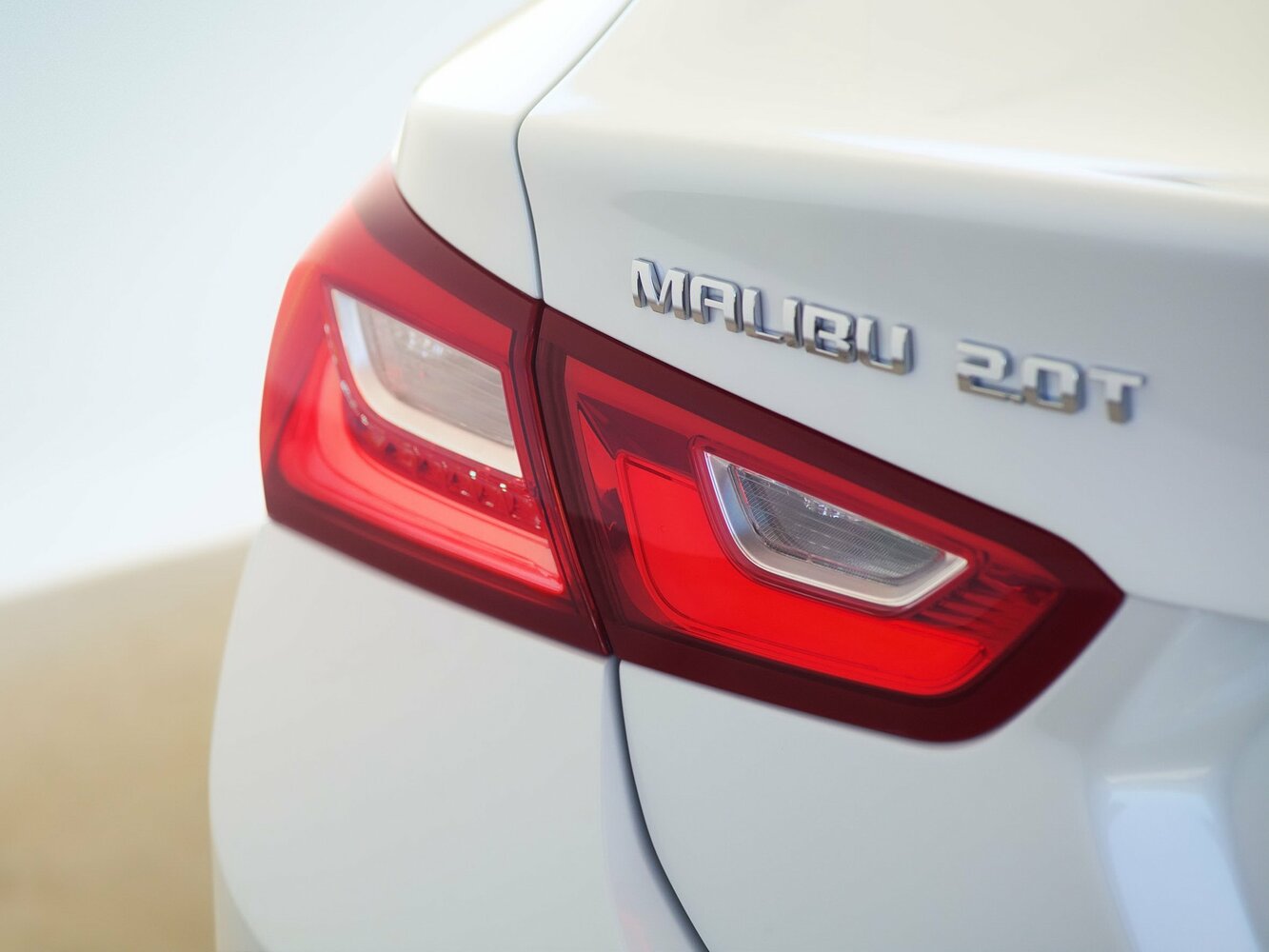 Chevrolet Malibu 1.5 Turbo LTZ — Фотографии комплектации 14