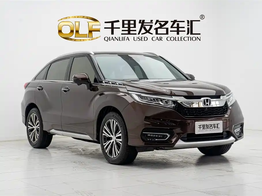 Honda Avancier 2017 370TURBO 4WD — Фотографии автомобиля 6