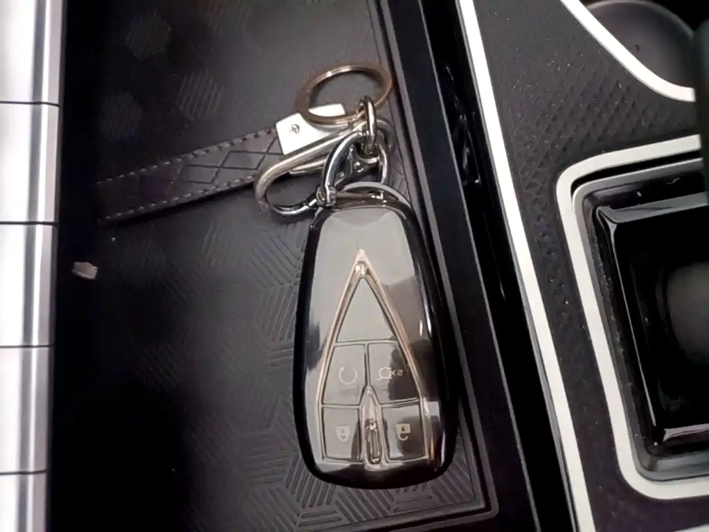 Changan Eado 2023 Enjoy PLUS NE 1.4T GDI DCT Luxury — Фотографии автомобиля 9