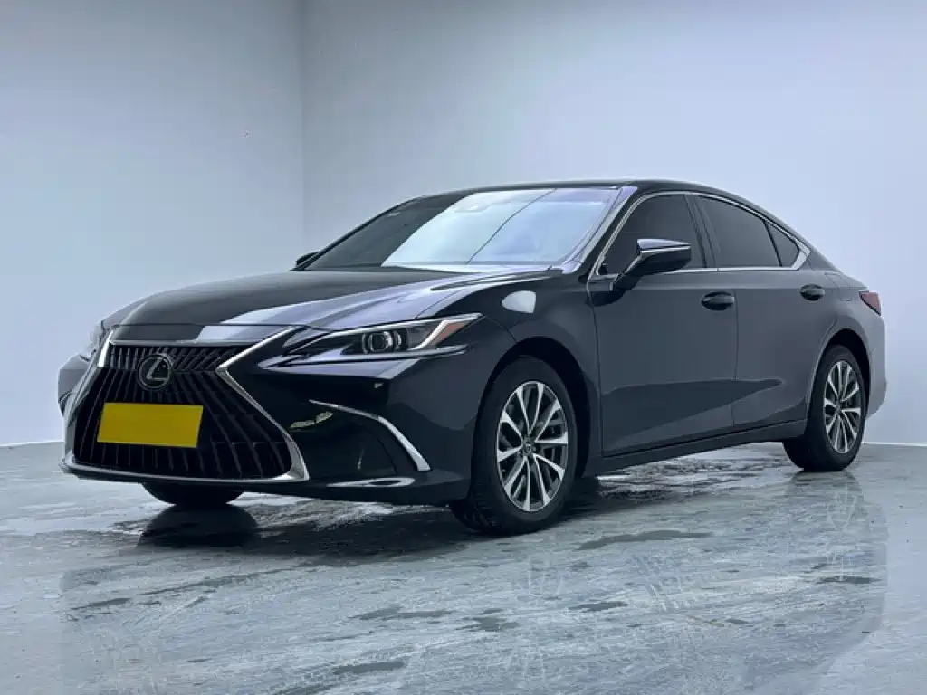 Lexus ES 2022 200