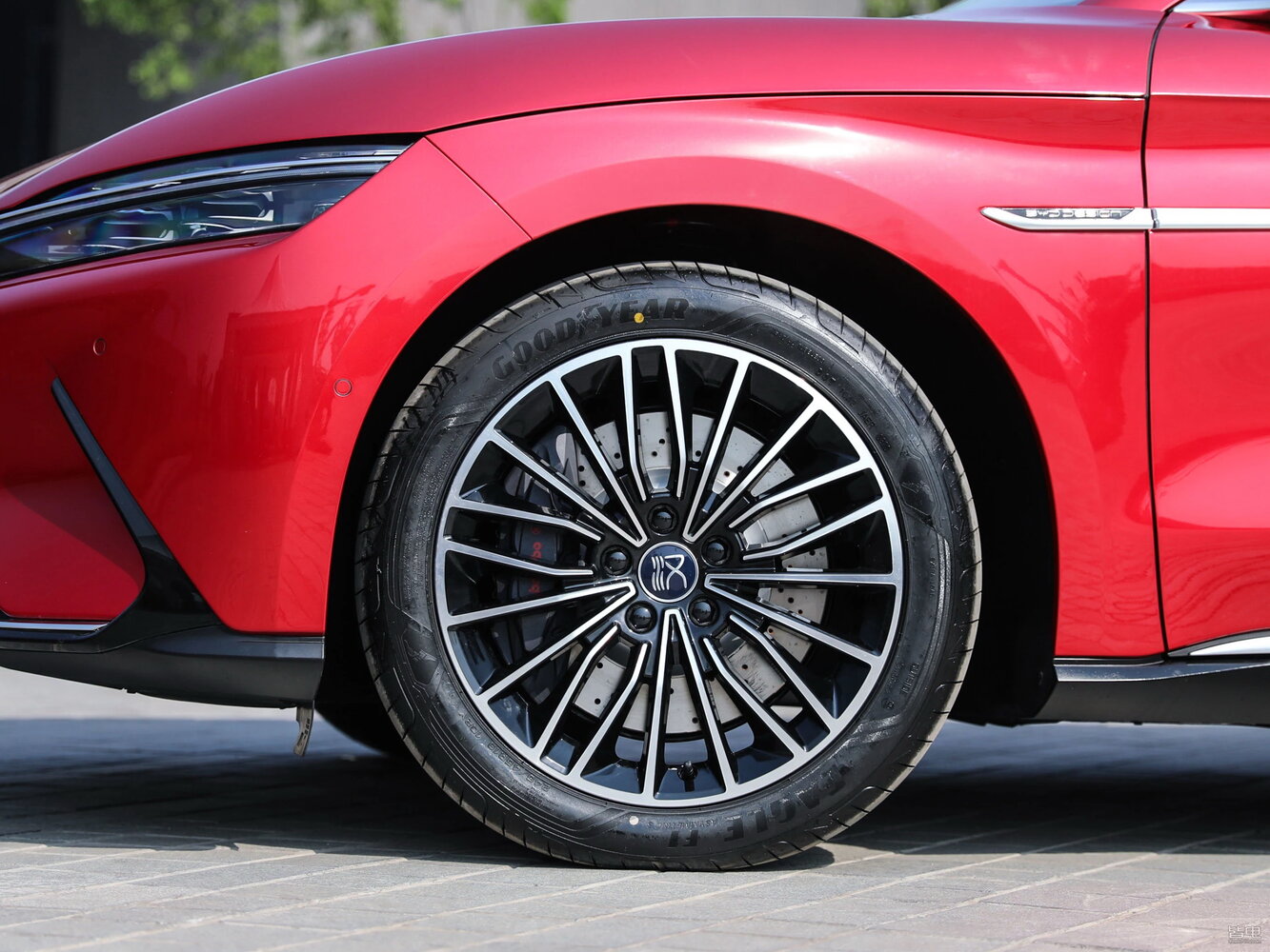 BYD Han 2020 EV Extra Long Range Luxury — Фотографии комплектации 15