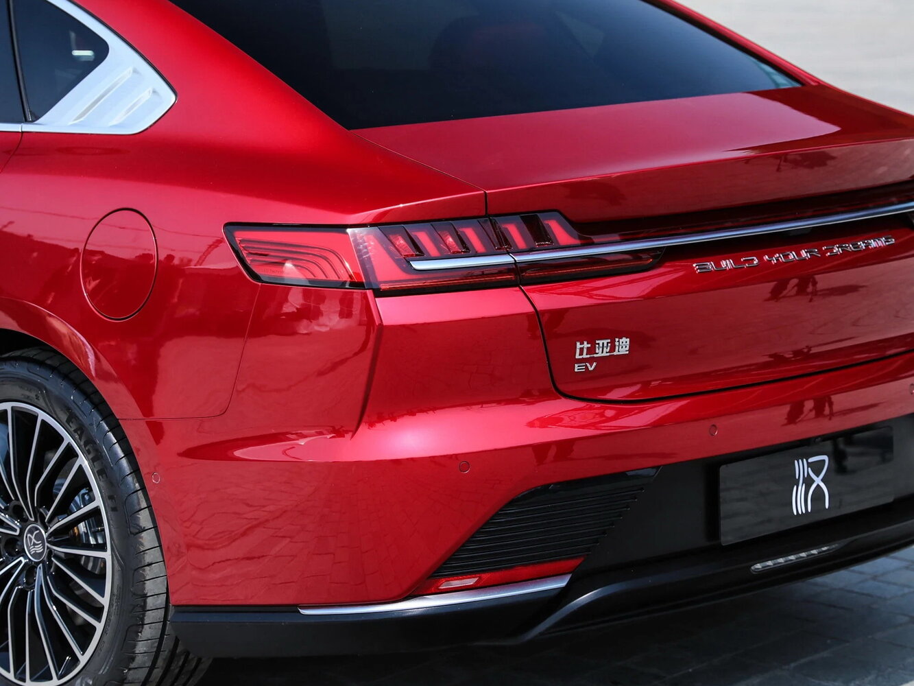 BYD Han 2020 EV Extra Long Range Luxury — Фотографии комплектации 17