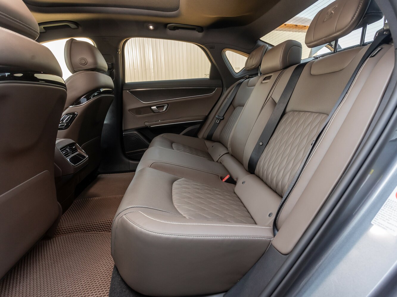 BYD Han 2020 EV Extra Long Range Luxury — Фотографии комплектации 6