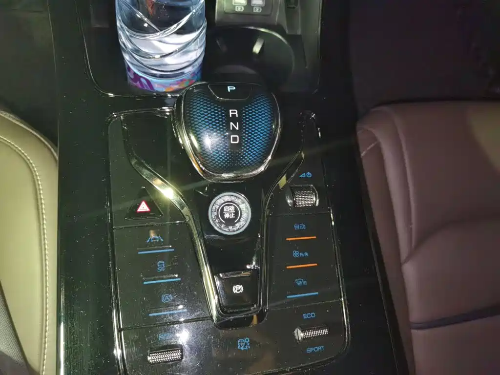BYD Han 2020 EV Extra Long Range Luxury — Фотографии автомобиля 15