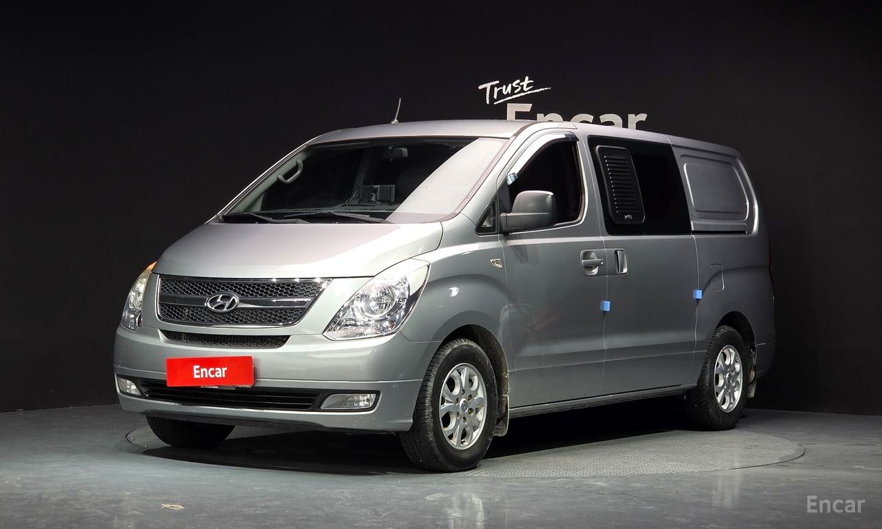 Hyundai Starex CVX Luxury