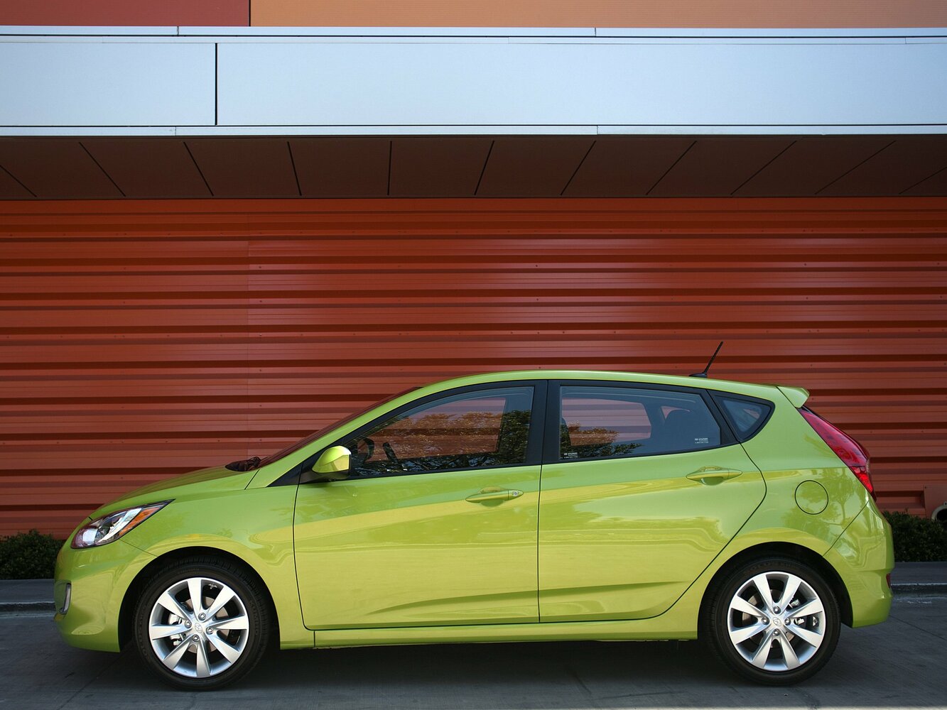 Hyundai Accent Diesel 1.6 VGT Smart — Фотографии комплектации 3