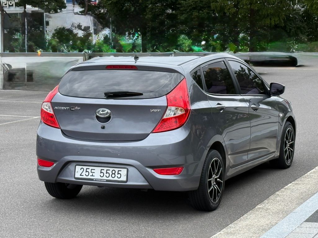 Hyundai Accent Diesel 1.6 VGT Smart — Фотографии автомобиля 2