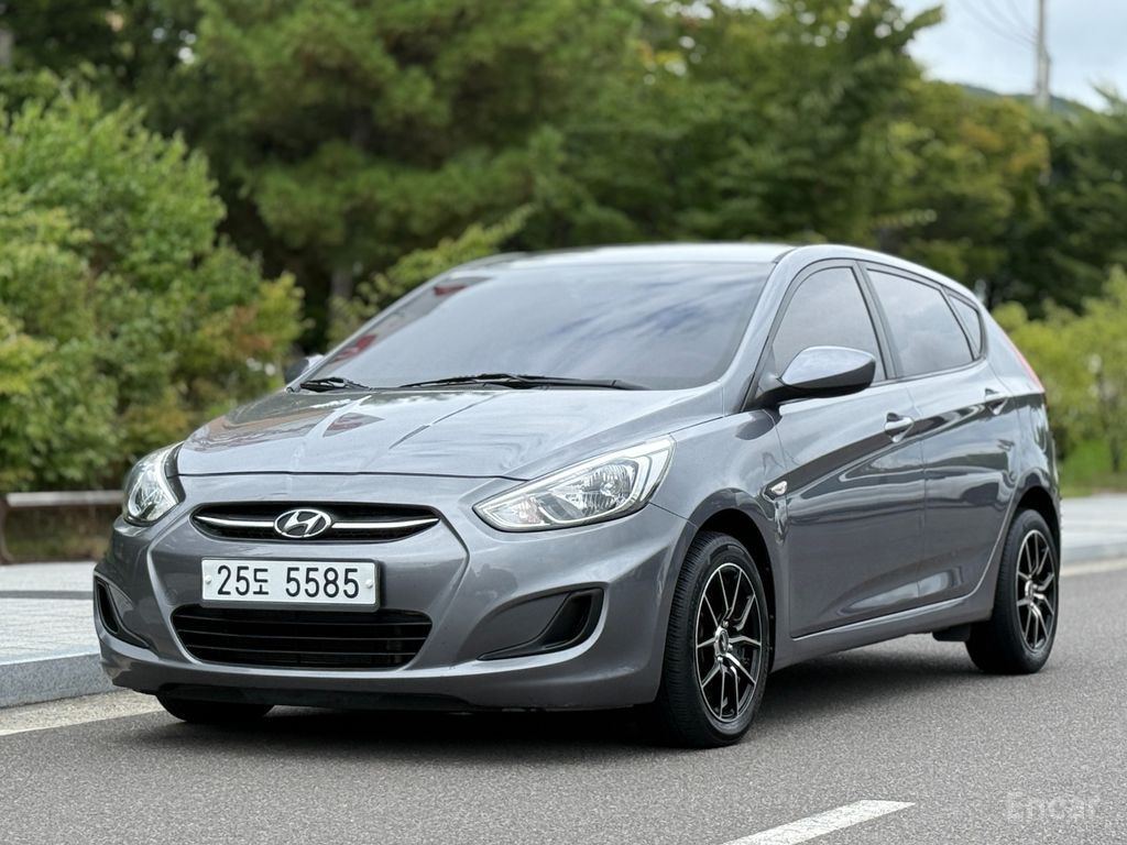 Hyundai Accent Diesel 1.6 VGT Smart — Фотографии автомобиля 3