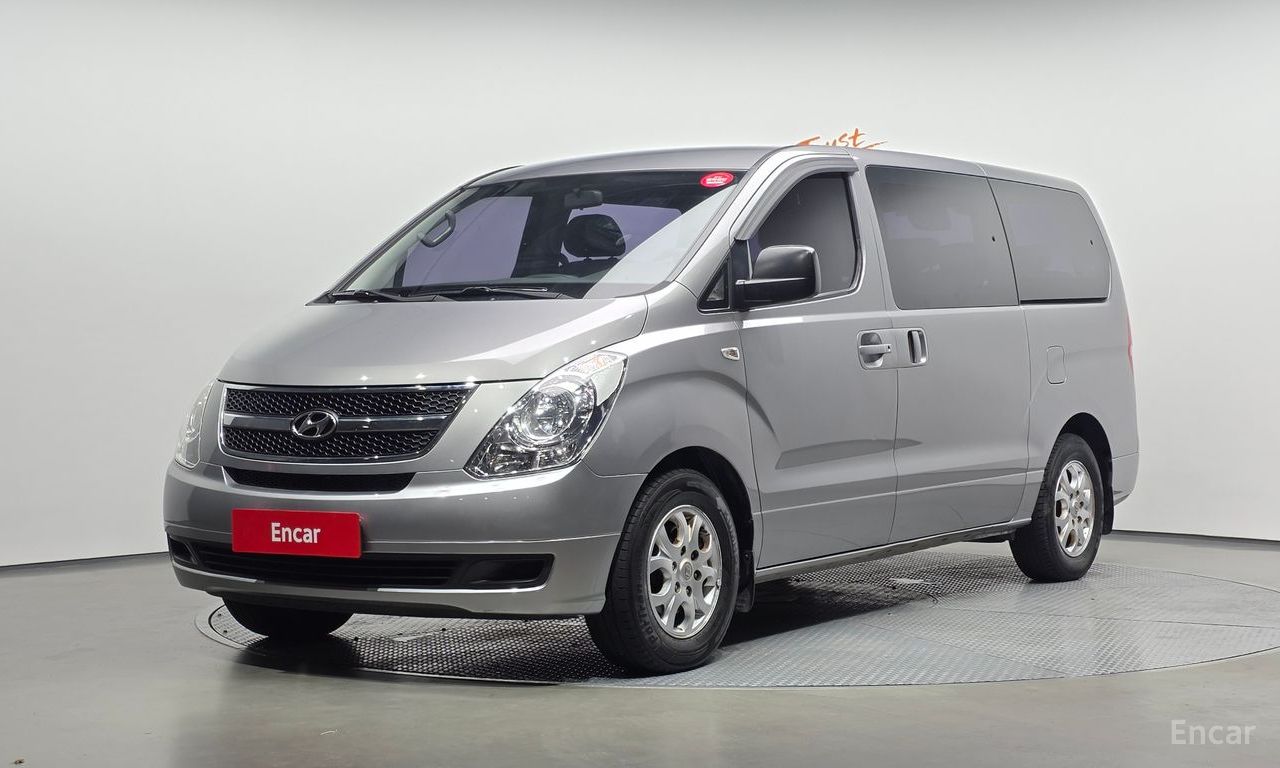 Hyundai Starex CVX Deluxe
