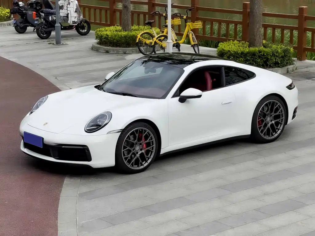 Porsche 911 2023 Carrera 3.0T