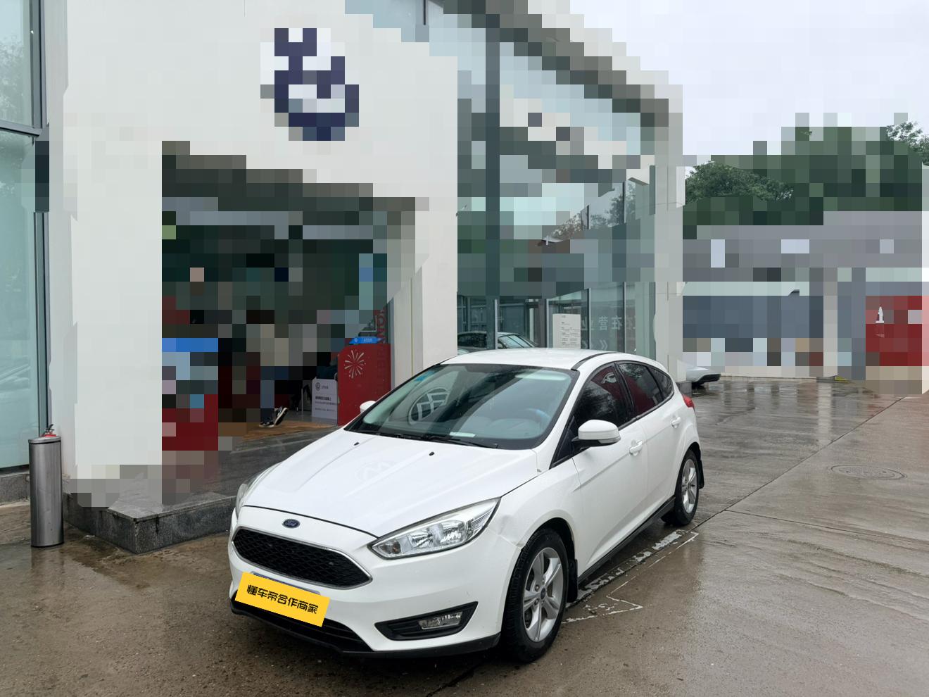 Ford Focus 2015 1.6L MT Comfort