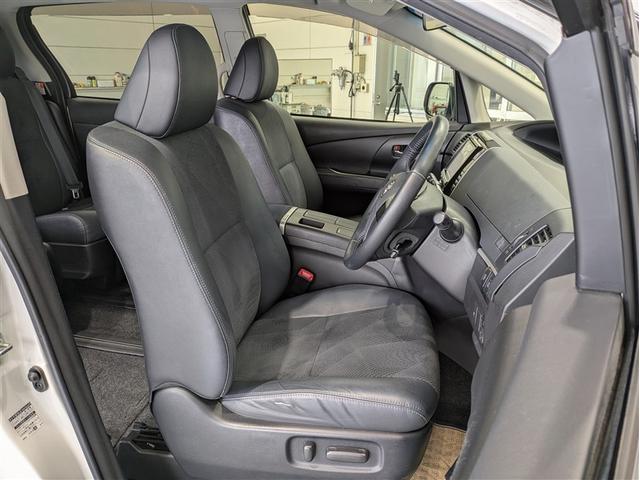 Toyota — Фотографии автомобиля 12