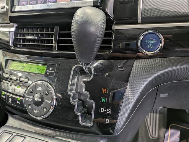 Toyota — Фотографии автомобиля 27