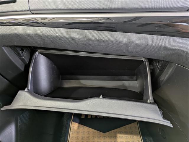 Toyota — Фотографии автомобиля 10