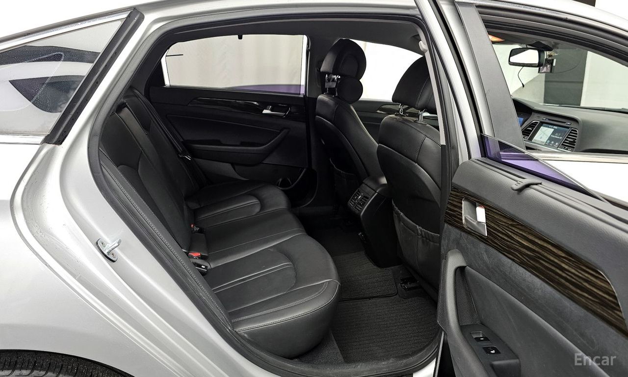 Hyundai Sonata 2.0 Smart — Фотографии автомобиля 12