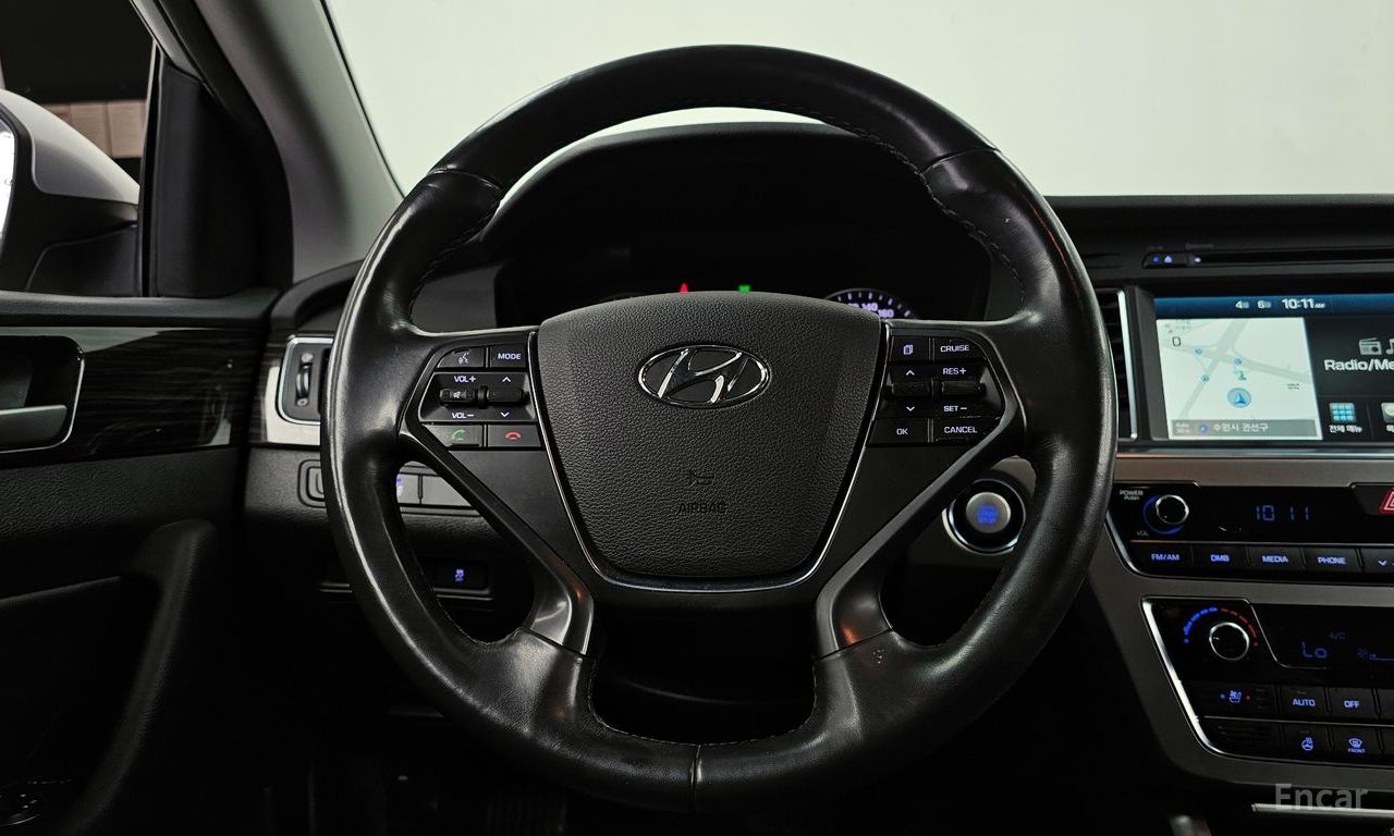 Hyundai Sonata 2.0 Smart — Фотографии автомобиля 13