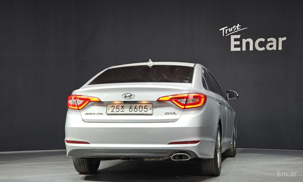Hyundai Sonata 2.0 Smart — Фотографии автомобиля 4