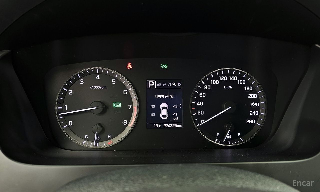 Hyundai Sonata 2.0 Smart — Фотографии автомобиля 8