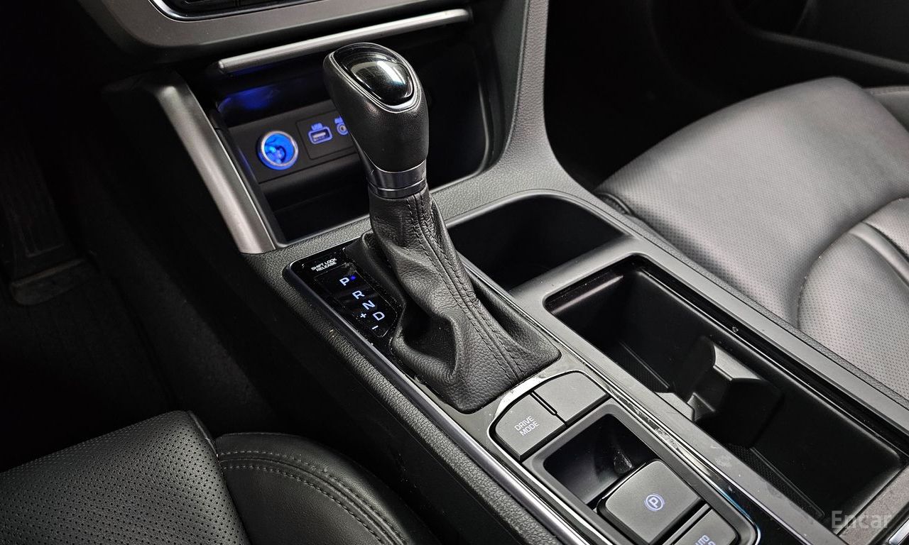 Hyundai Sonata 2.0 Smart — Фотографии автомобиля 9