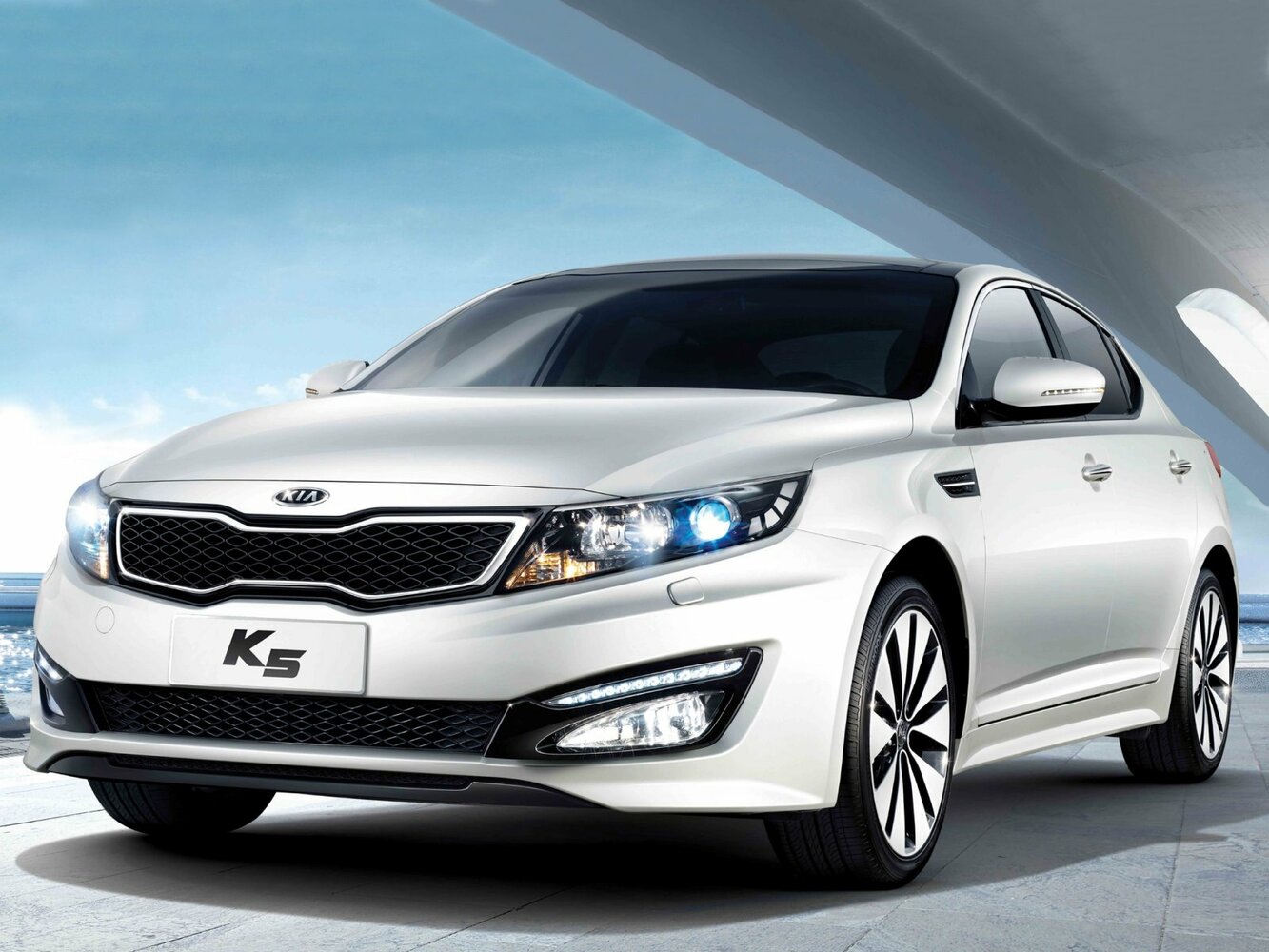 Kia K5 Base — Фотографии комплектации 1
