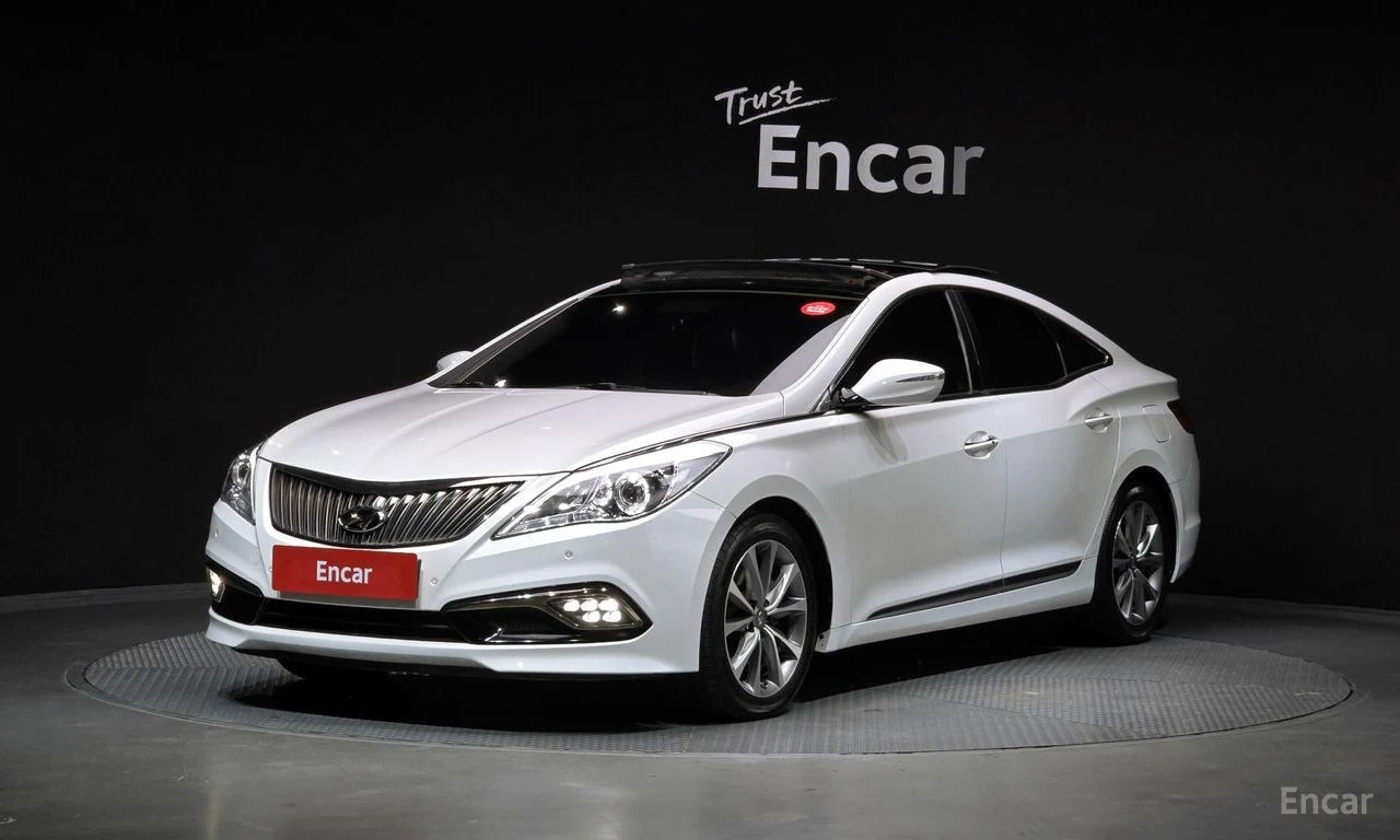 Hyundai Grandeur HG240 Modern
