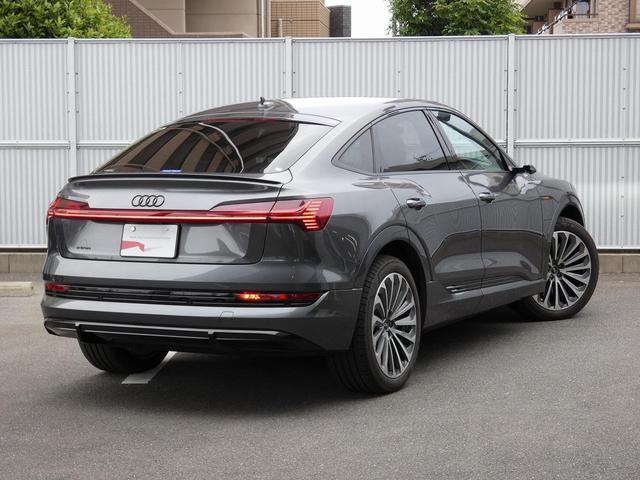 Audi e-tron Sportback 55 S — Фотографии автомобиля 11
