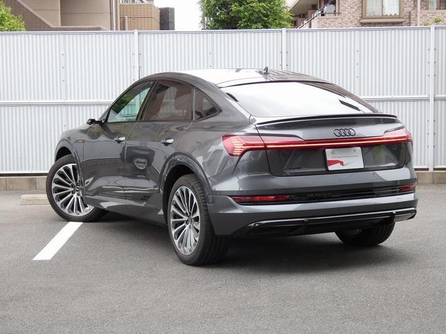 Audi e-tron Sportback 55 S — Фотографии автомобиля 9