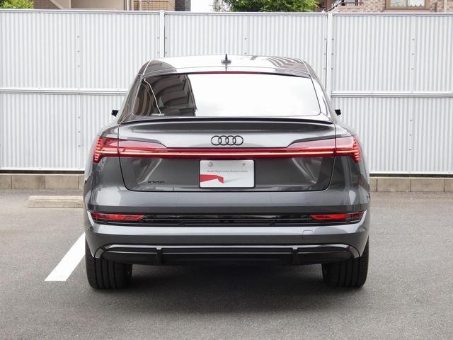Audi e-tron Sportback 55 S — Фотографии автомобиля 10