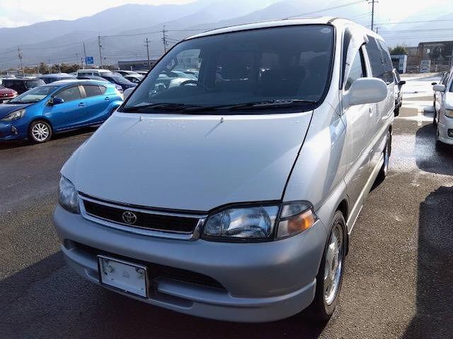 Toyota Granvia G