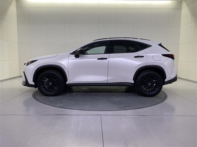 Lexus NX — Фотографии автомобиля 3