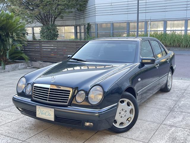 Mercedes-Benz E320